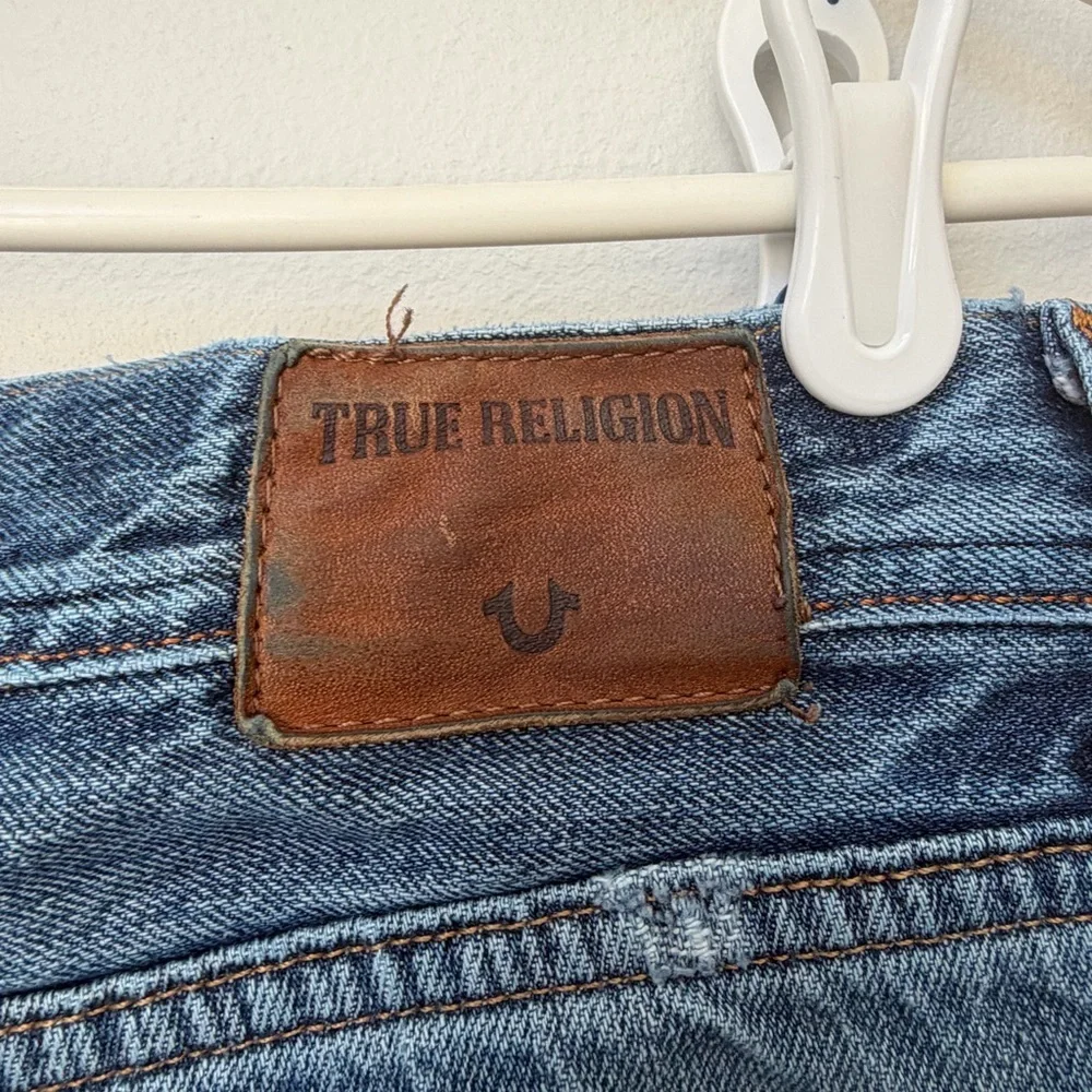 True Religion Men's Geno Slim Relaxed Distressed Jeans Size 32